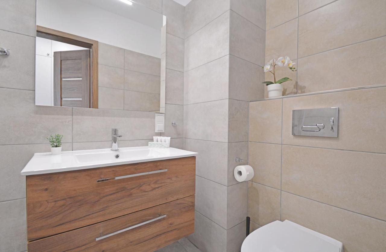 Apartamenty Bryza - Apartament Sun Towers 27 ชวีโนวิชแจ ภายนอก รูปภาพ